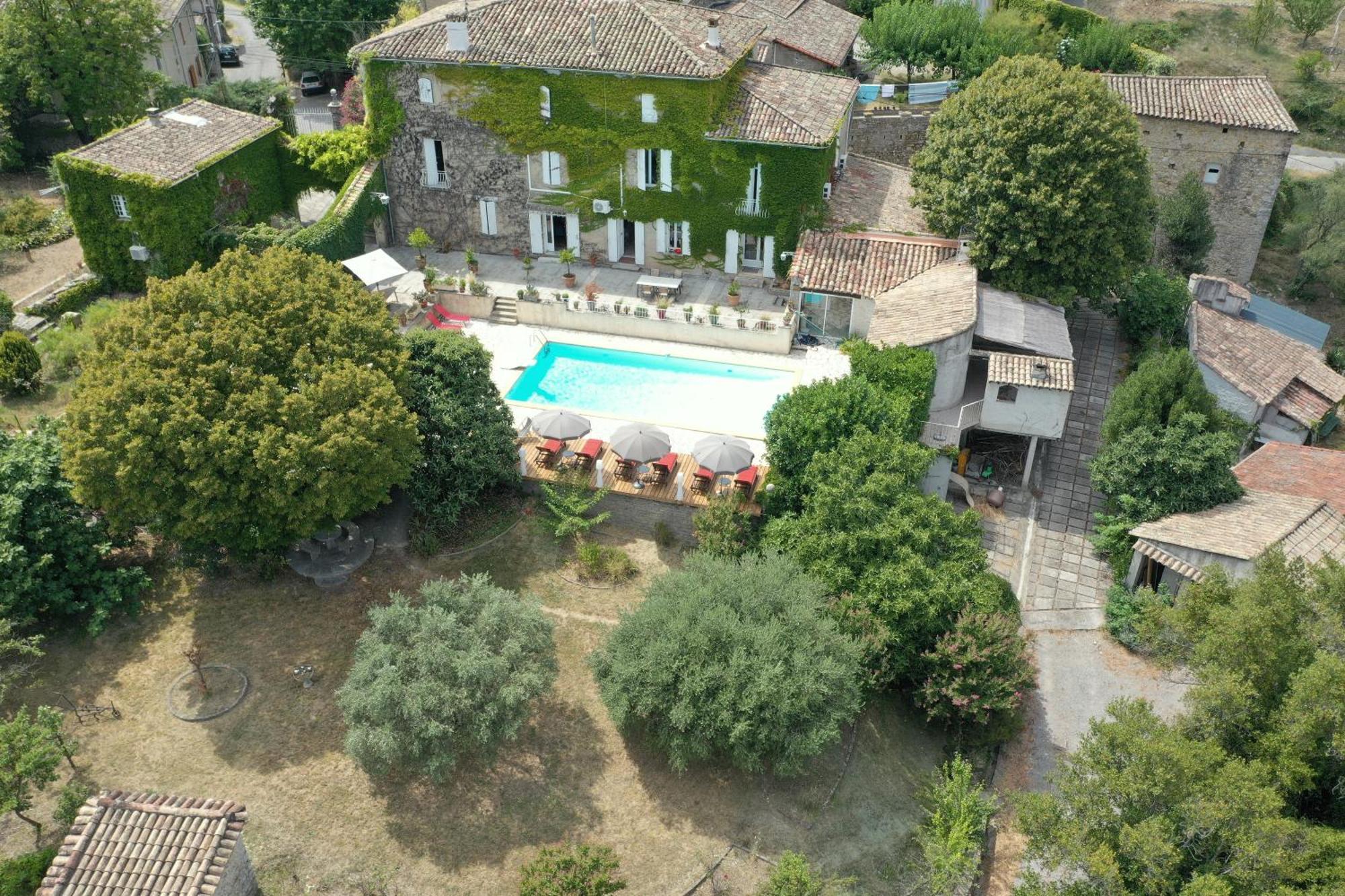 Tornac Le Domaine Du Soulier -Gite Et Chambres D'Hotes - La Maison Du Gardien מראה חיצוני תמונה