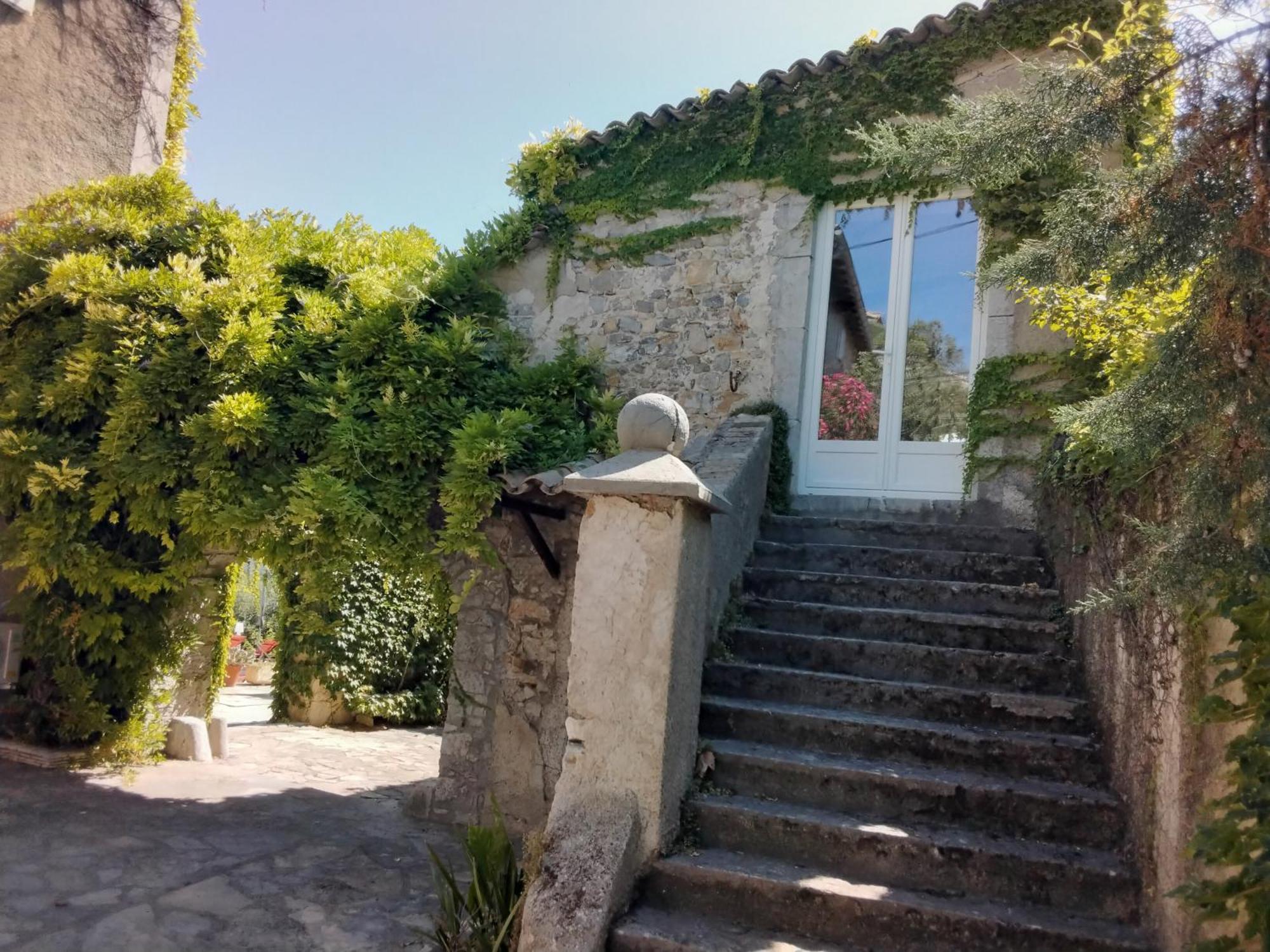 Tornac Le Domaine Du Soulier -Gite Et Chambres D'Hotes - La Maison Du Gardien מראה חיצוני תמונה