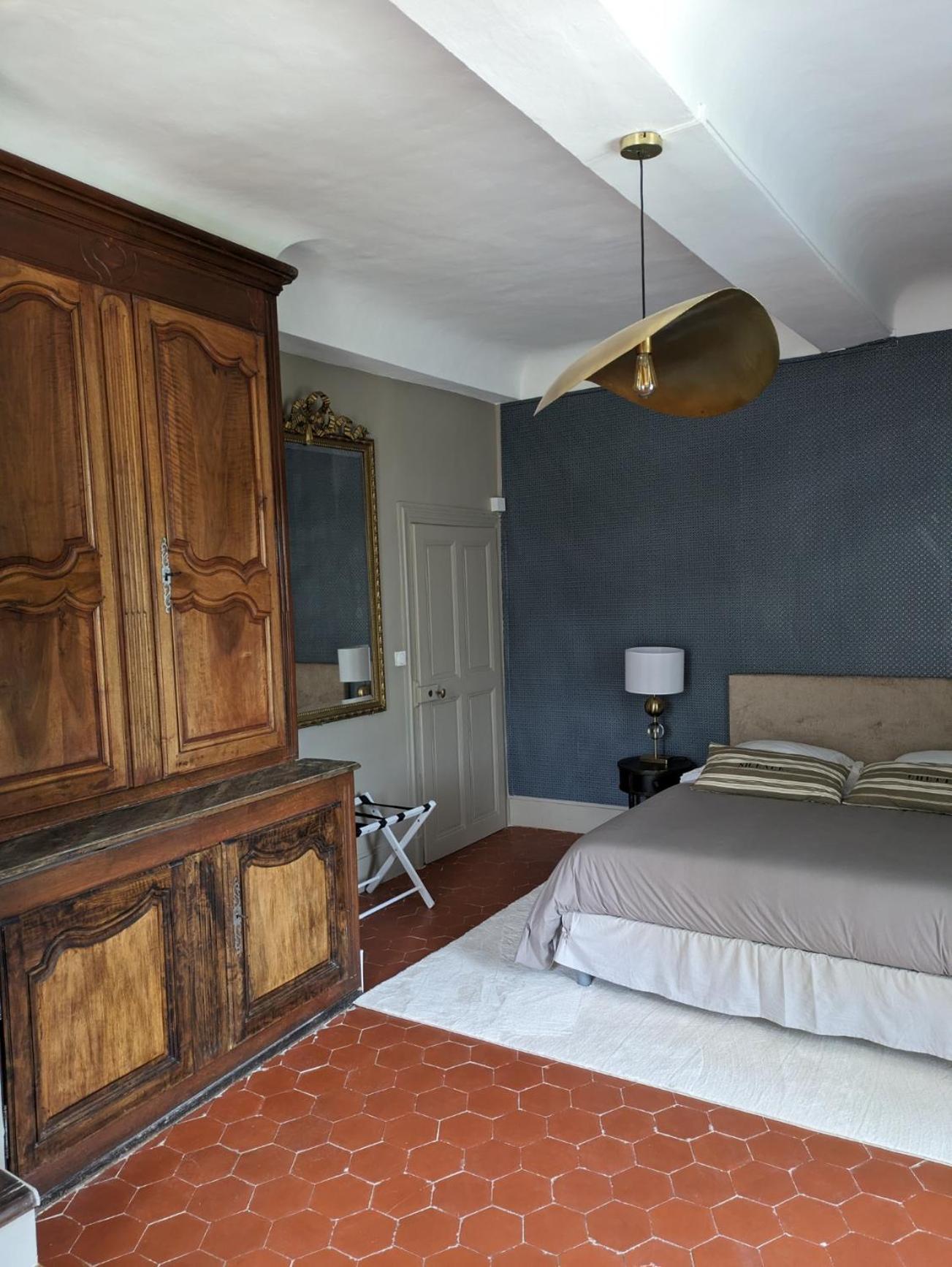 Tornac Le Domaine Du Soulier -Gite Et Chambres D'Hotes - La Maison Du Gardien מראה חיצוני תמונה